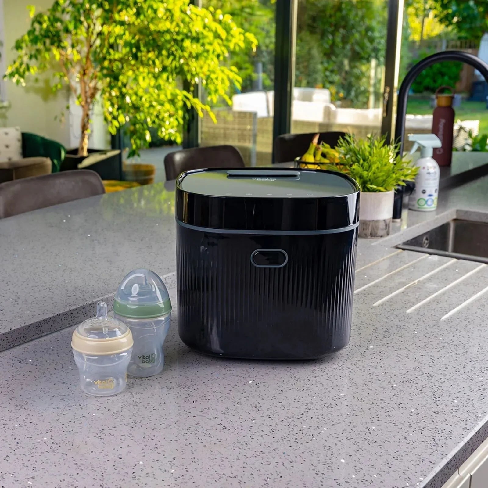 Vital Baby Advanced Pro UV Steriliser & Dryer (3rd Gen) - Onyx Black - mezetto ebebek ebebek