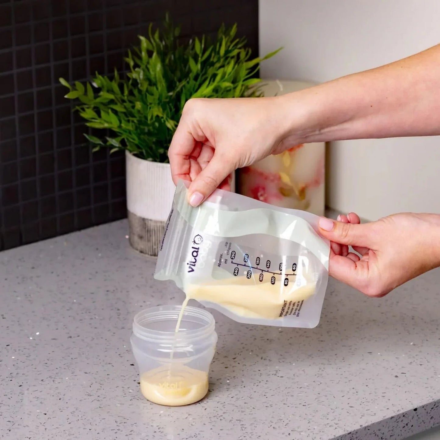 Vital Baby Nurture Easy Pour Breast Milk Storage Bags 30 pcs - mezetto ebebek ebebek