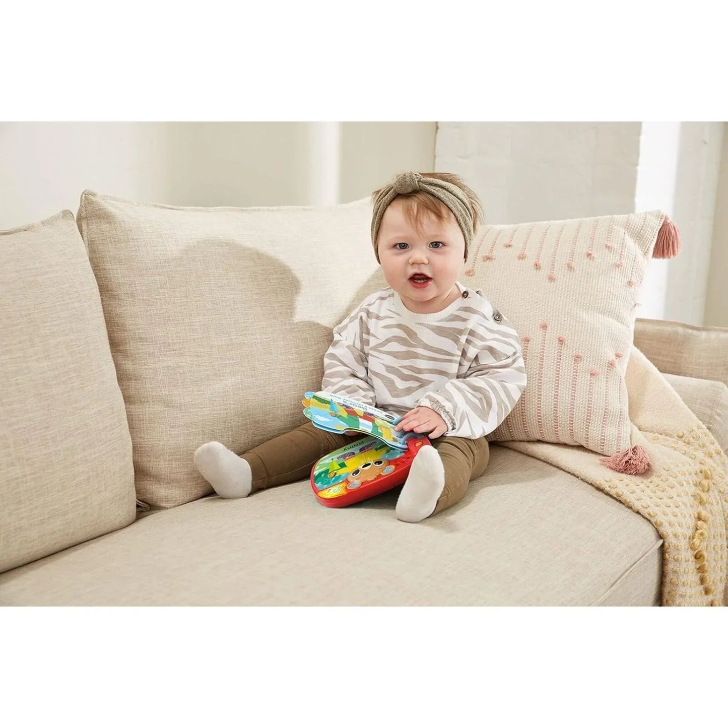 VTech Four Seasons Dress - Up Book - mezetto ebebek ebebek