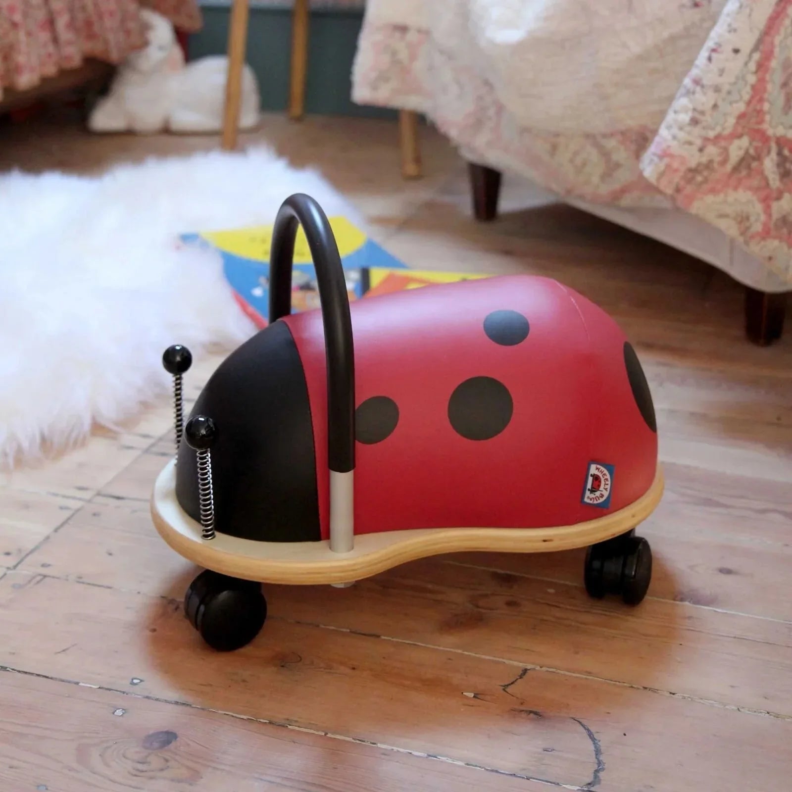 Wheely Bug Small Ride On - Ladybird - mezetto ebebek ebebek