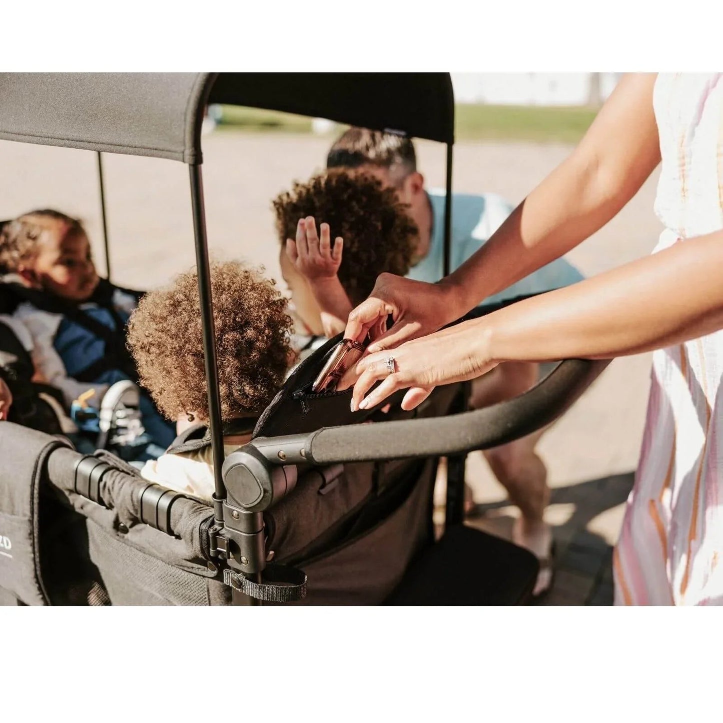 Wonderfold Wagon W4 Elite Quad Stroller Wagon - Volcanic Black - mezetto ebebek ebebek